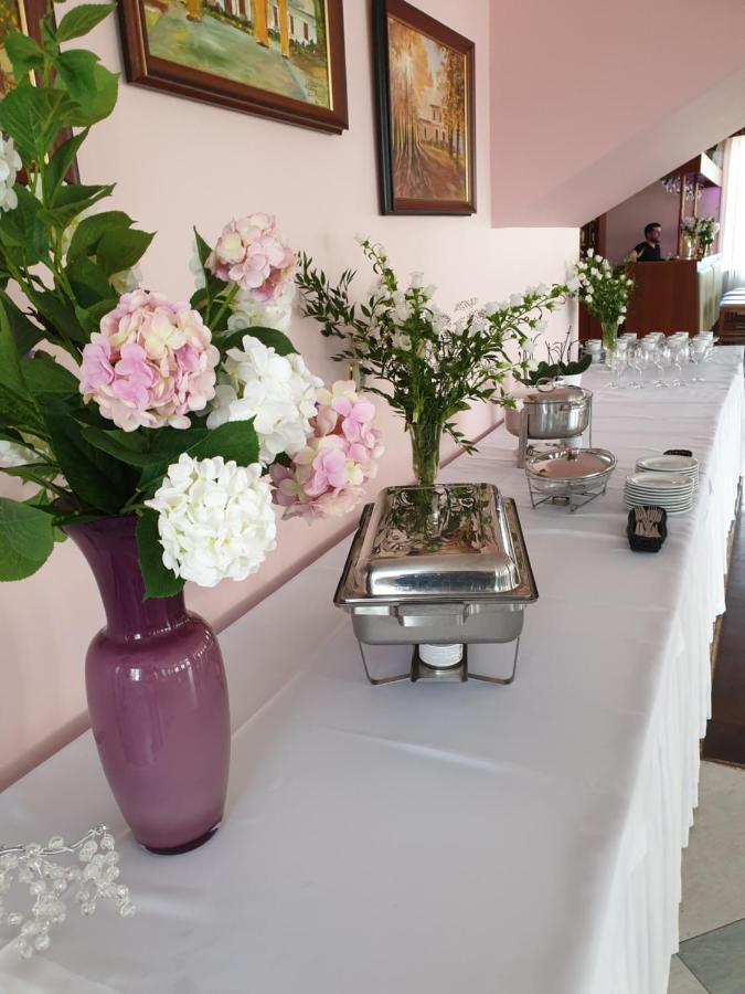 Hotel Rytwiany Εξωτερικό φωτογραφία