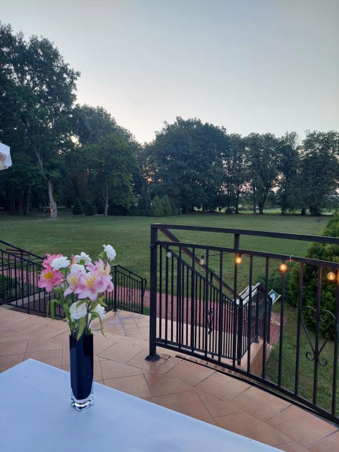 Hotel Rytwiany Εξωτερικό φωτογραφία