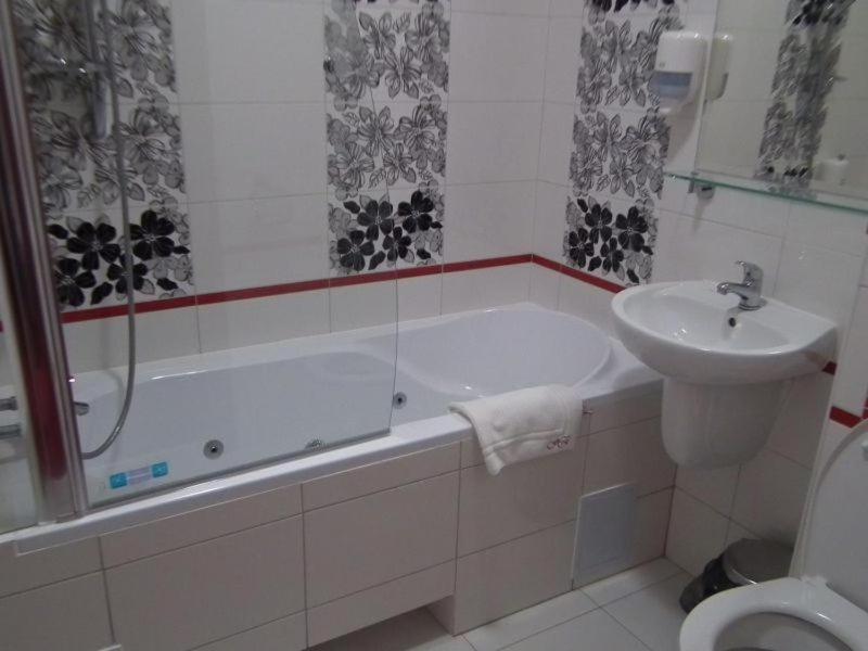 Hotel Rytwiany Εξωτερικό φωτογραφία