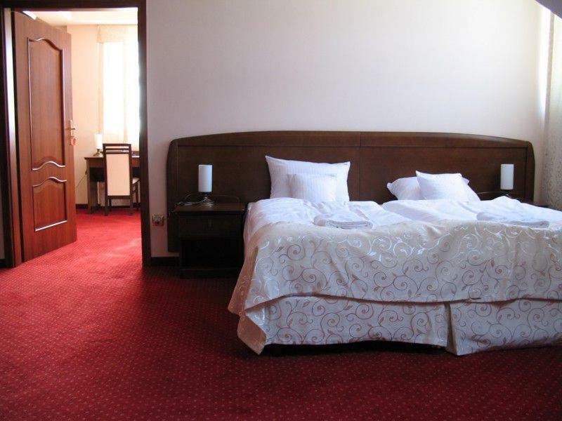 Hotel Rytwiany Εξωτερικό φωτογραφία